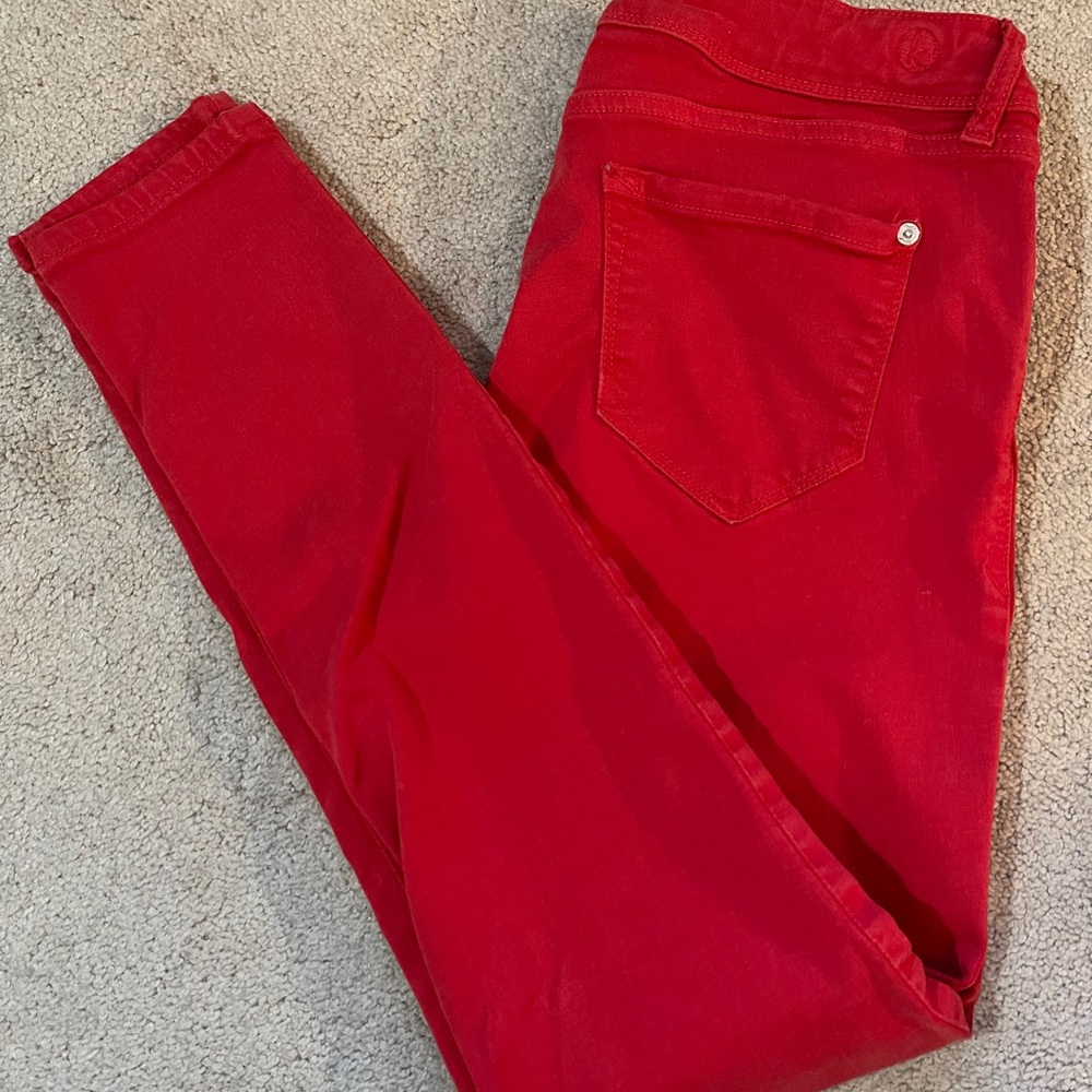 Kensie ‘ankle biter’ red pants